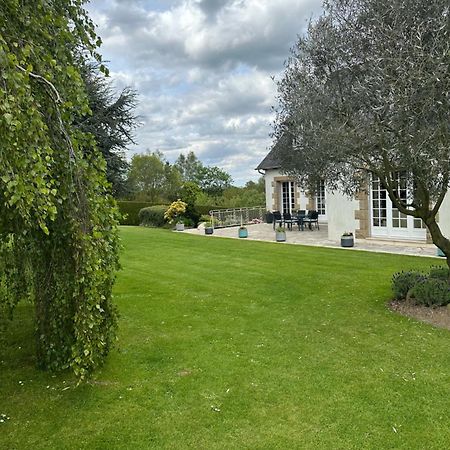 Bed and Breakfast Les Tulipes Antrain Экстерьер фото